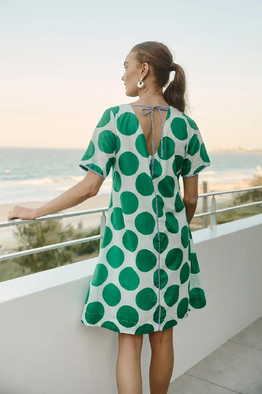 Long - Sleeve Women Dress in Velvet for a Luxurious Winter Look Long - Sleeve Women Dress in Velvet for a Luxurious Winter Look Tilly 2-Way Tunic Dress in Polka Fest Long - Sleeve Women Dress in Velvet for a Luxurious Winter Look Long - Sleeve Women Dress in Velvet for a Luxurious Winter Look Tilly 2-Way Tunic Dress in Polka Fest